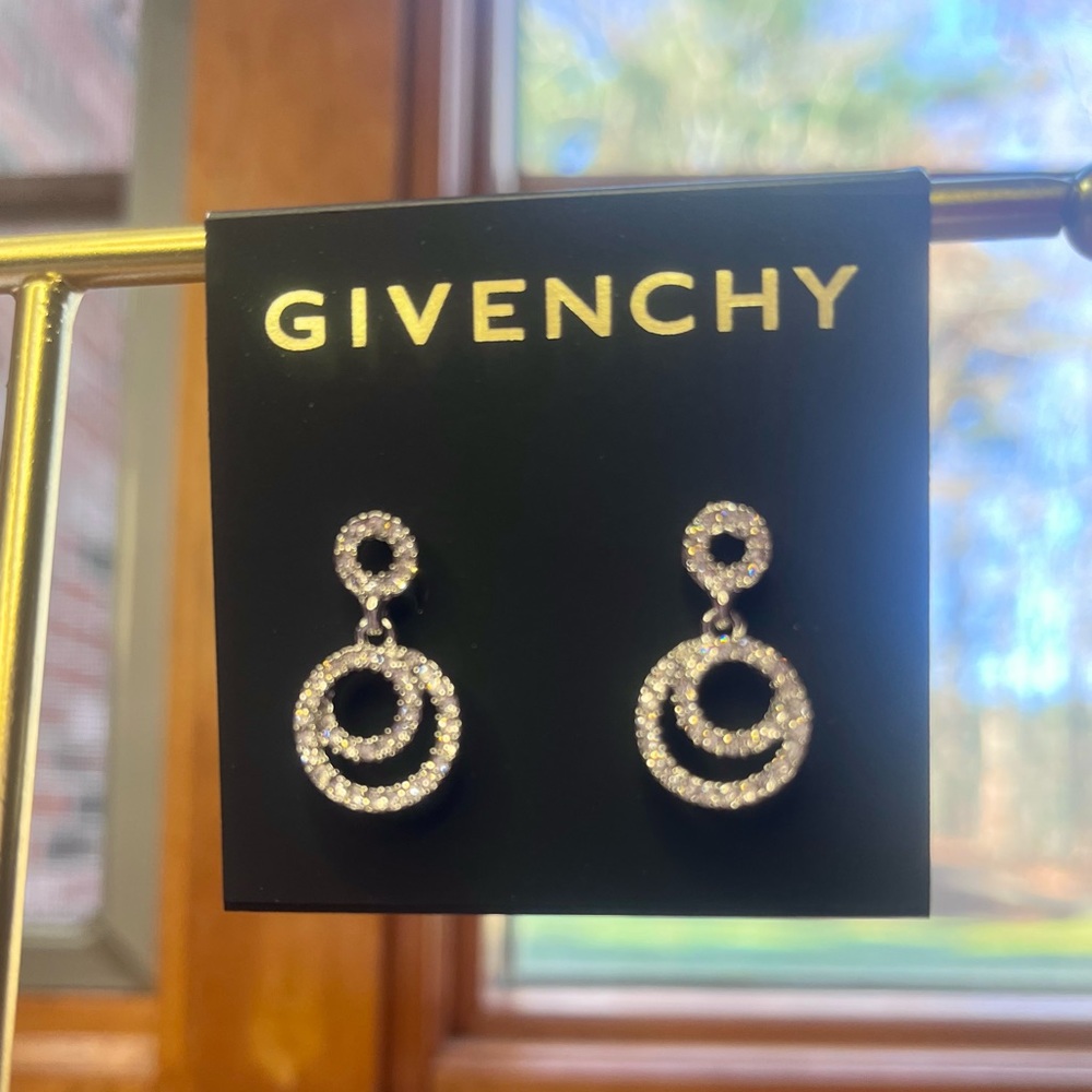 2 PC Set! Givenchy Bracelet & Earrings Set 💎 - Picture 3 of 16